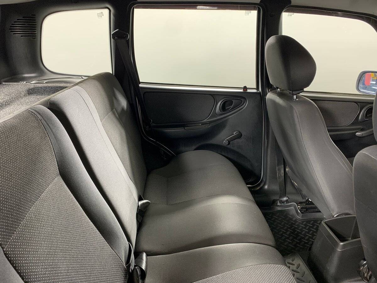 Chevrolet Niva, 2011 Фото №17