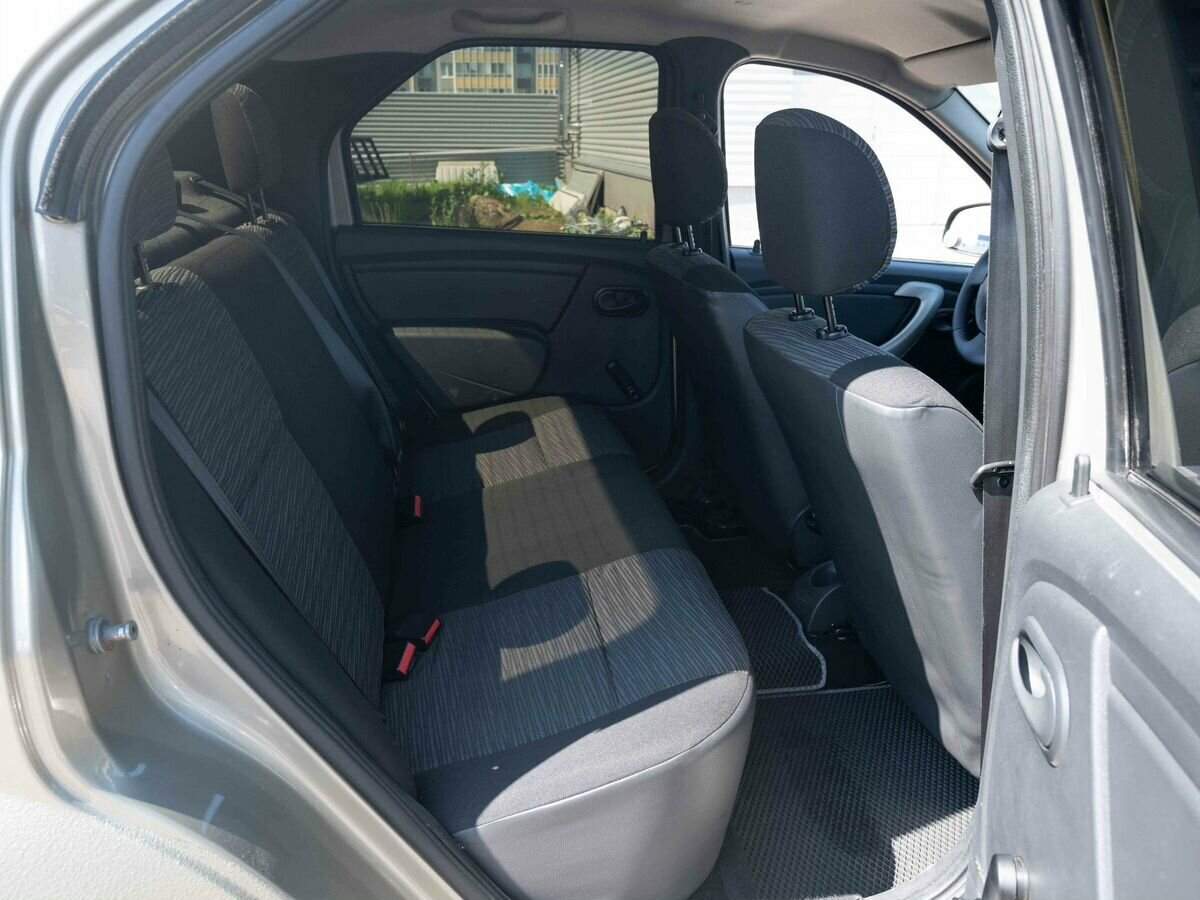 Renault Logan, 2010 Фото №11