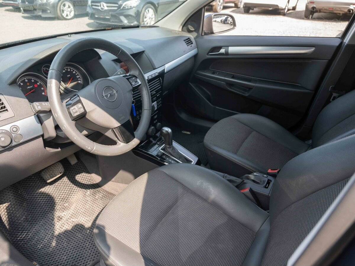 Opel Astra, 2008 - 213 931 км. | Фото №8