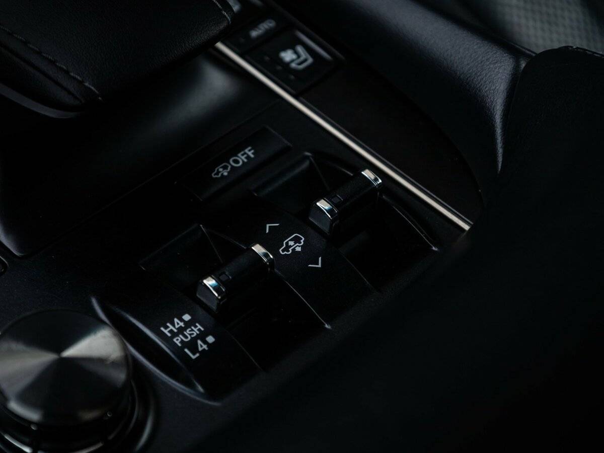 Lexus LX 450d, 2018 Фото №24