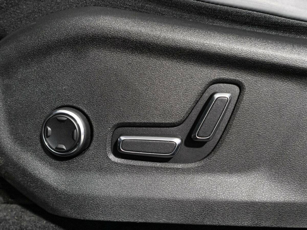 Geely Monjaro, 2023 Фото №17