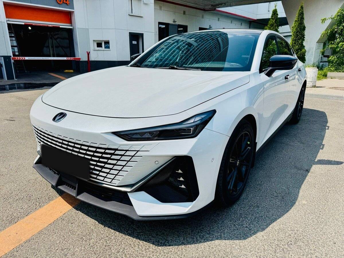 Changan UNI-V, 2023 Фото №3