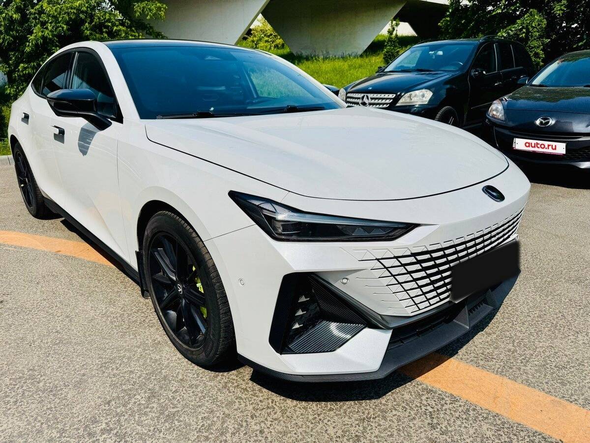 Changan UNI-V, 2023 Фото №5