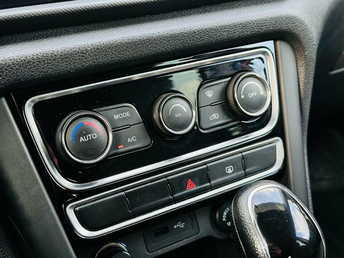 Chery Tiggo 3, 2017 Фото №17