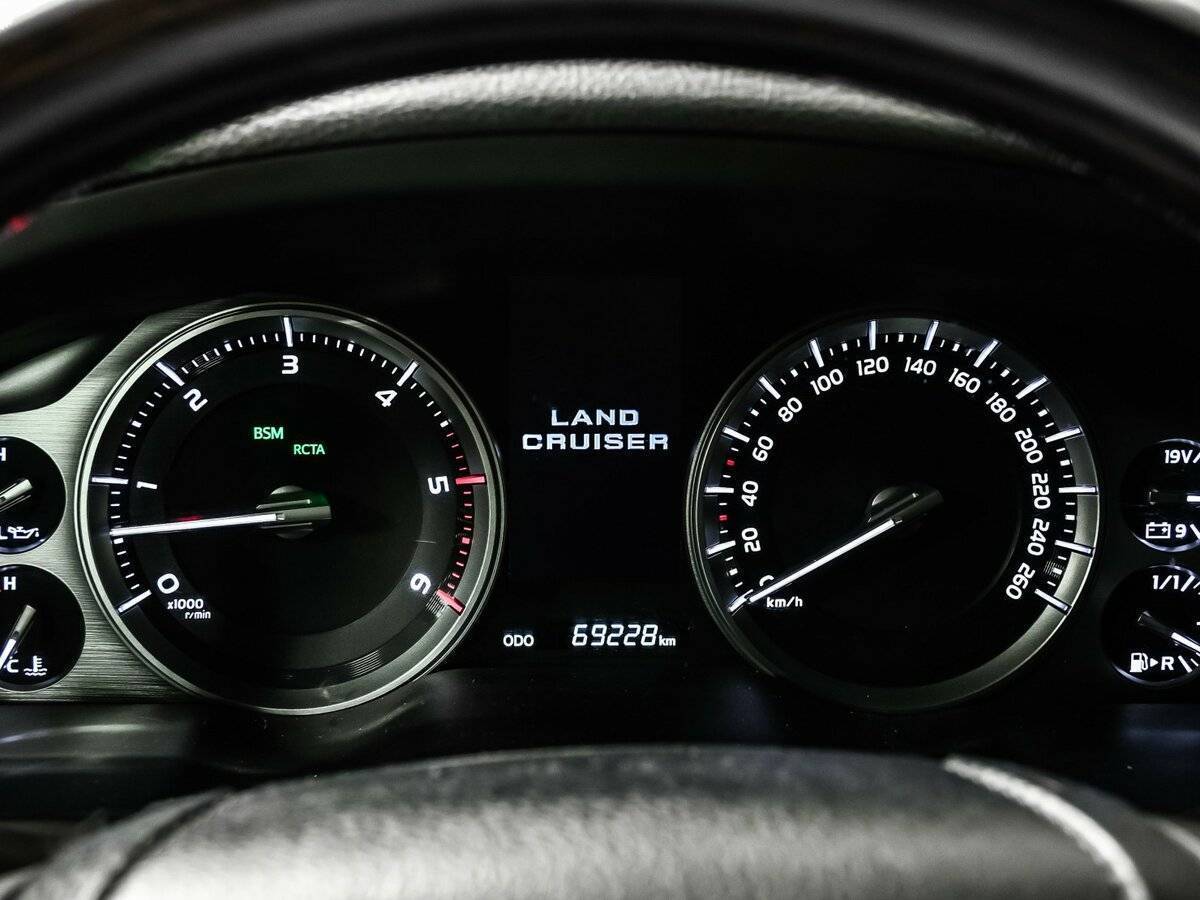 Toyota Land Cruiser, 2019 Фото №10