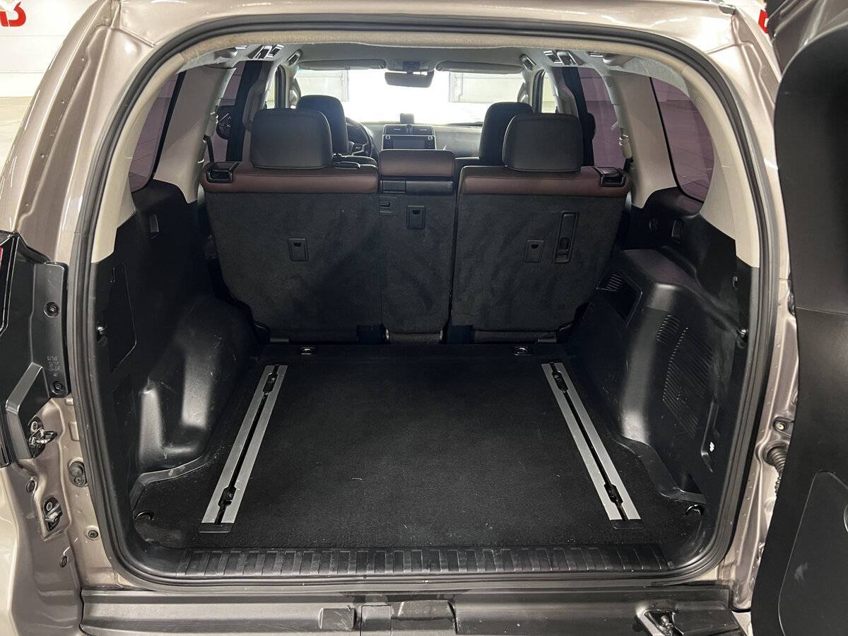 Toyota Land Cruiser Prado, 2017 Фото №10