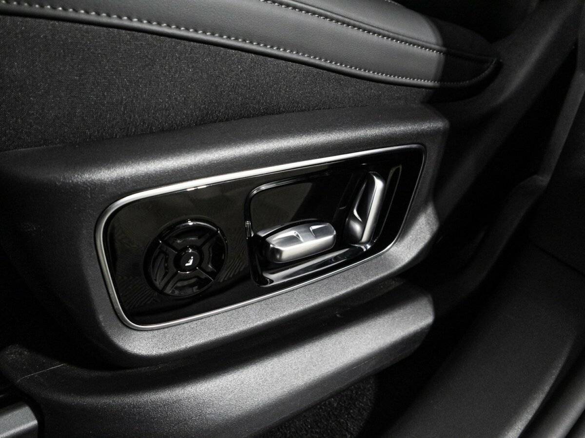 Lixiang L7 52.3 kWh, 2024 Фото №23