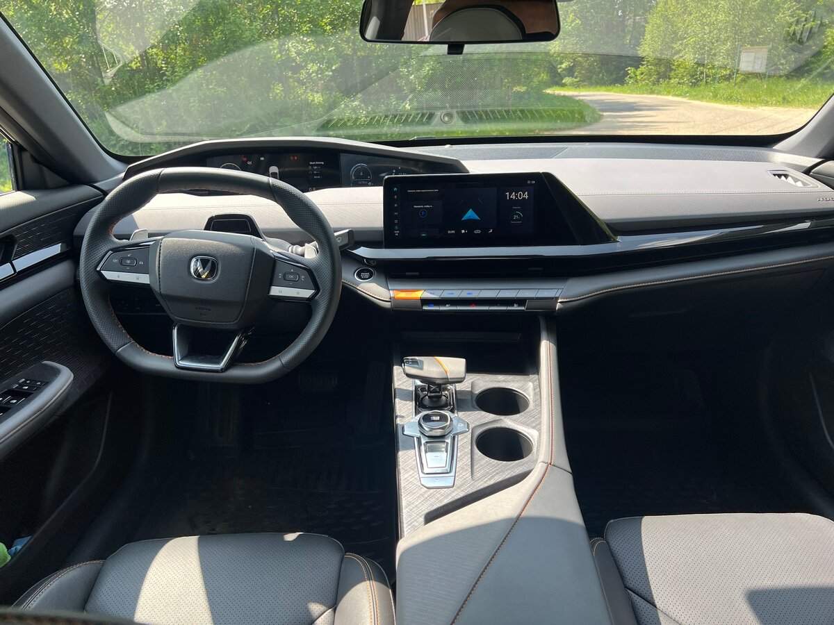 Changan UNI-V, 2023 Фото №11