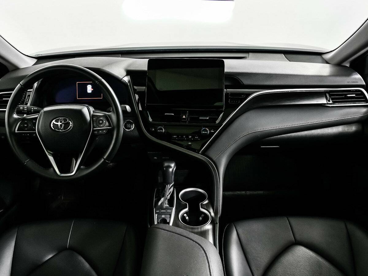 Toyota Camry, 2023 Фото №11