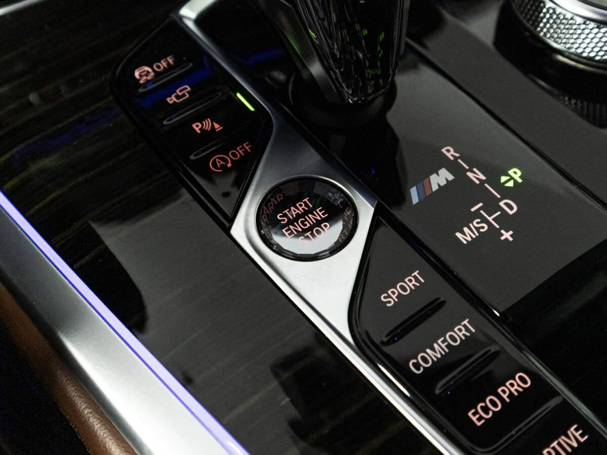 BMW X7 M50d, 2019 Фото №25