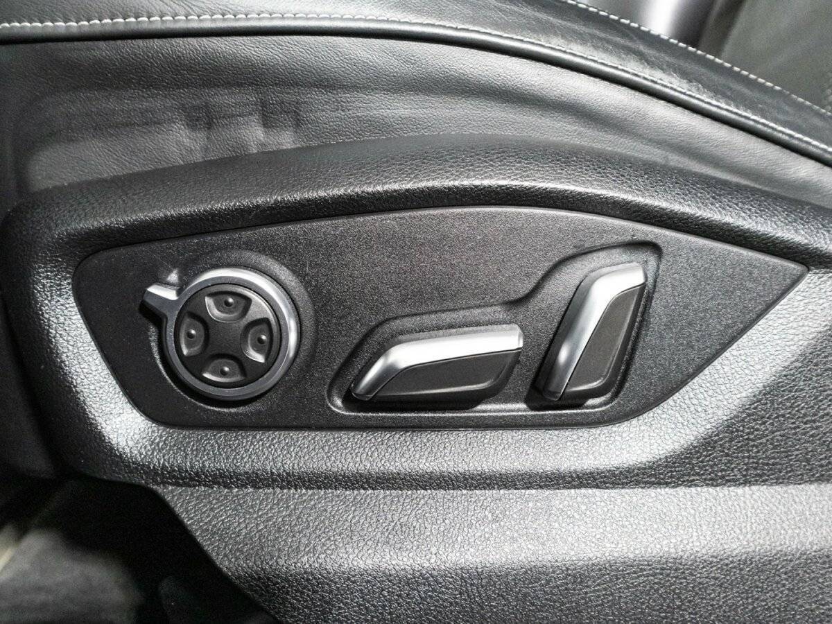 Audi Q7, 2017 Фото №18