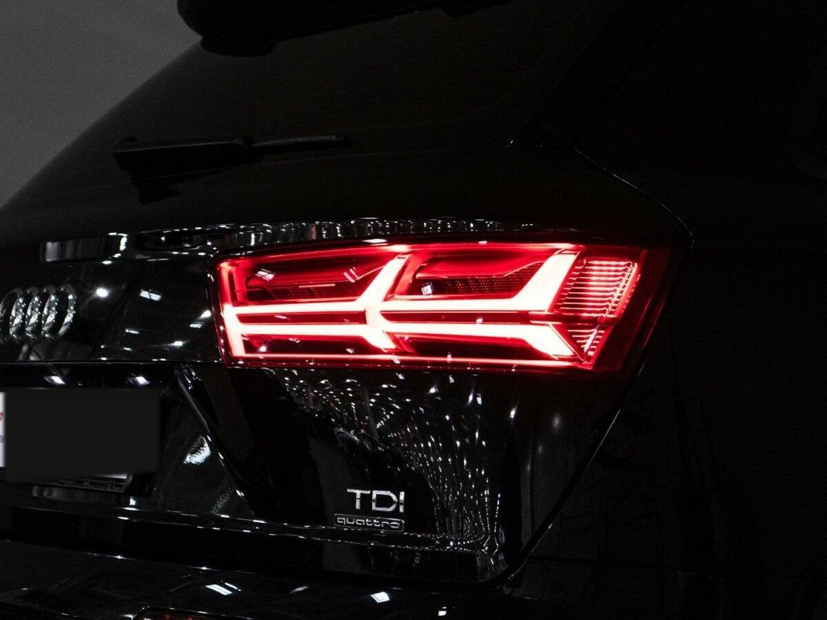 Audi Q7, 2017 Фото №28
