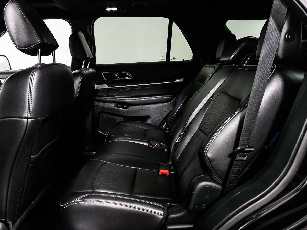 Ford Explorer, 2019 Фото №13
