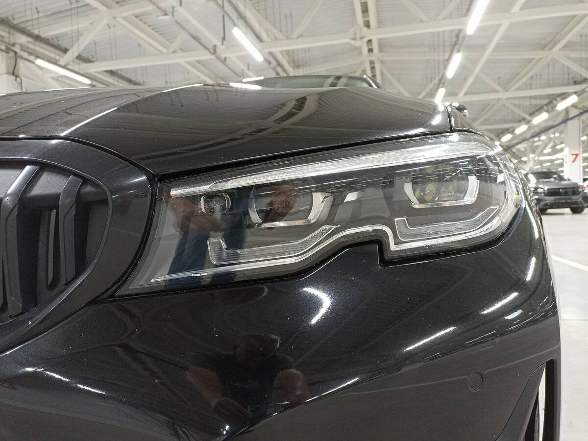 BMW 3 серии 320d xDrive, 2019 Фото №17