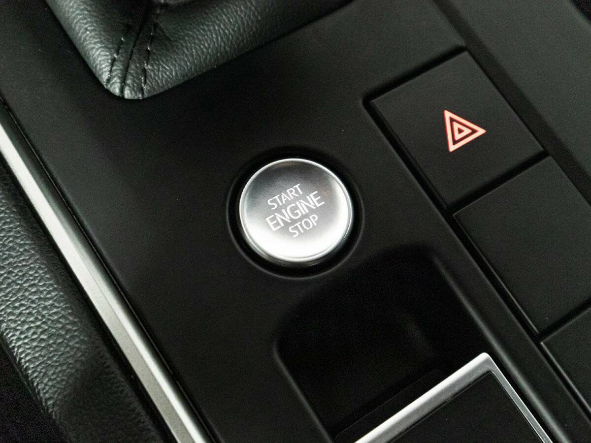 Volkswagen Touareg, 2018 Фото №22