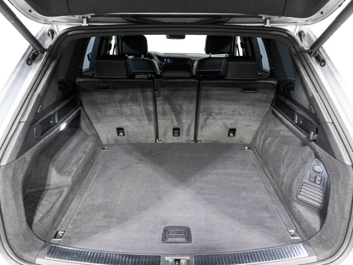 Volkswagen Touareg, 2018 Фото №35