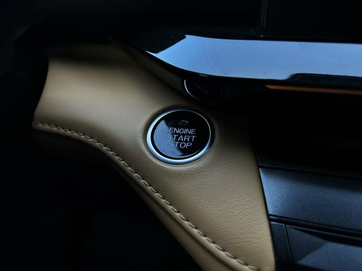 Changan UNI-V, 2023 Фото №18