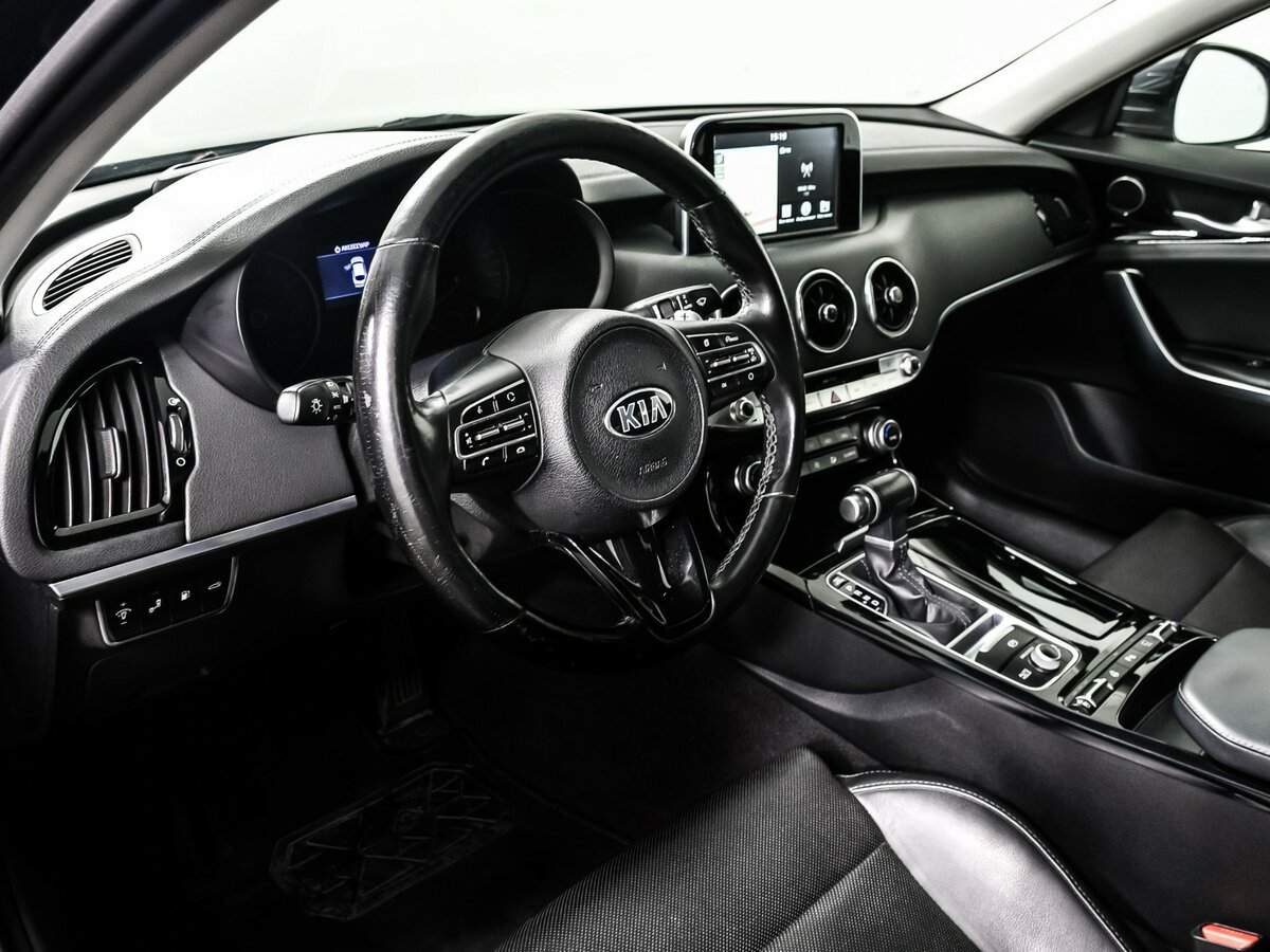 Kia Stinger, 2018 Фото №13