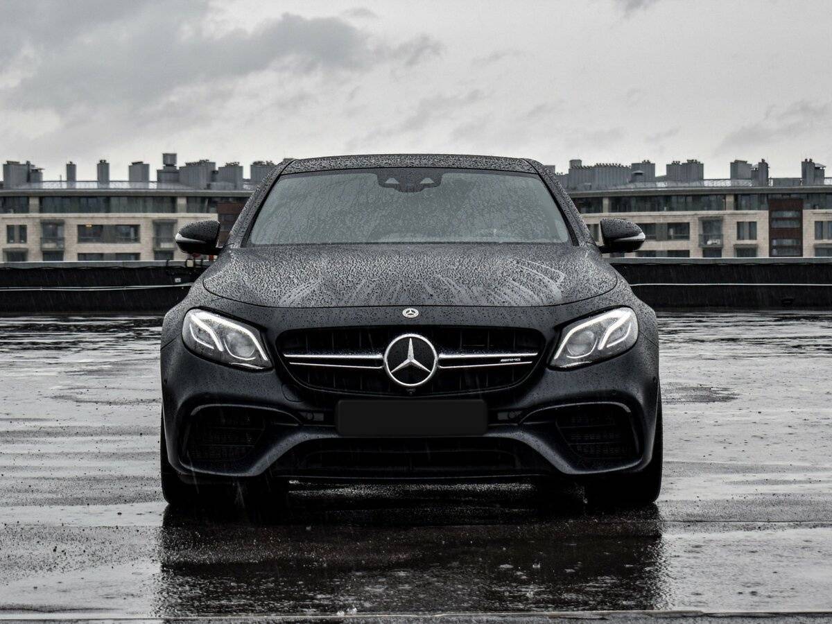 Mercedes-Benz E-Класс AMG 63 AMG S, 2017 - 97 547 км. | Фото №2