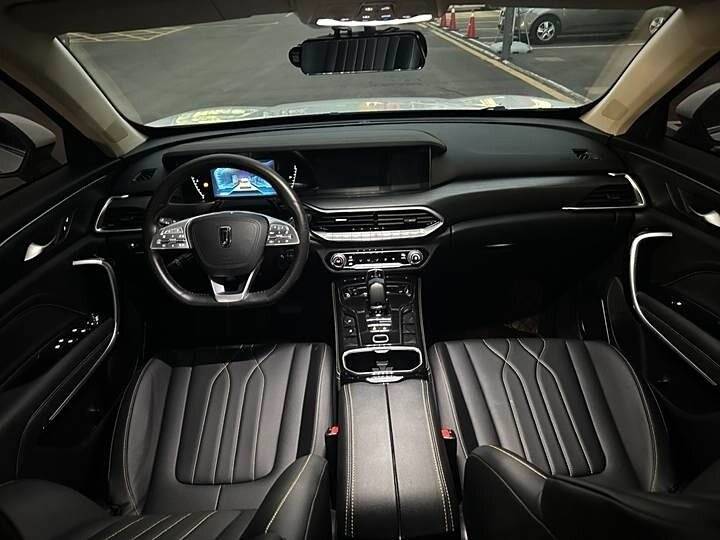 FAW Bestune T77, 2021 Фото №9