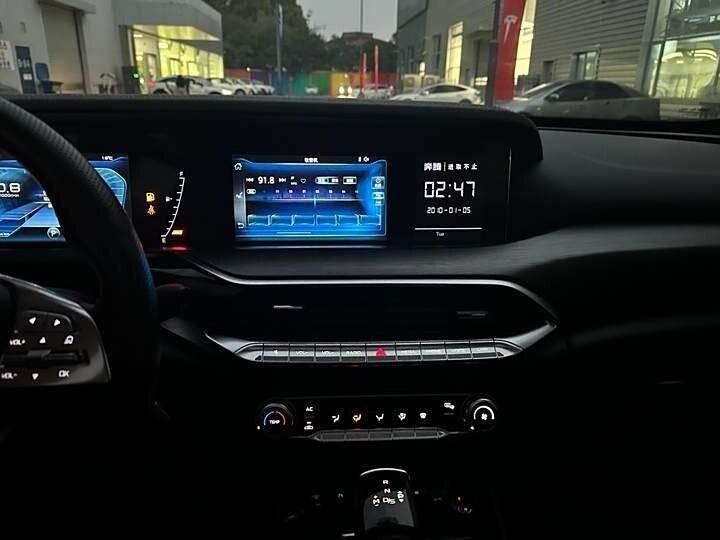 FAW Bestune T77, 2021 Фото №13