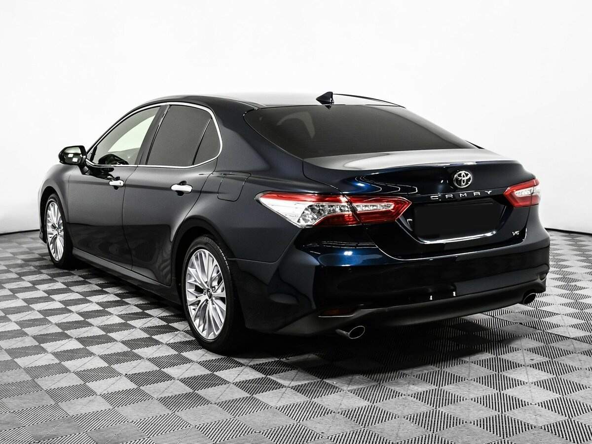 Toyota Camry, 2018 Фото №7