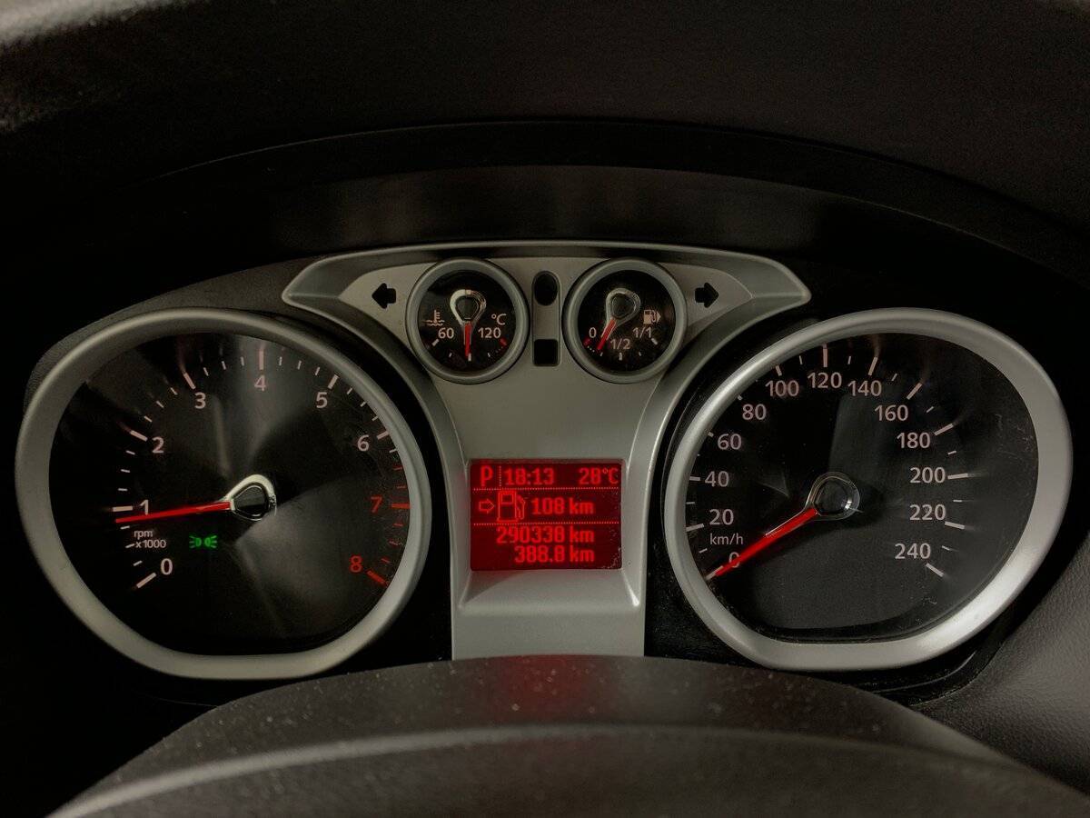 Ford Focus, 2010 Фото №14