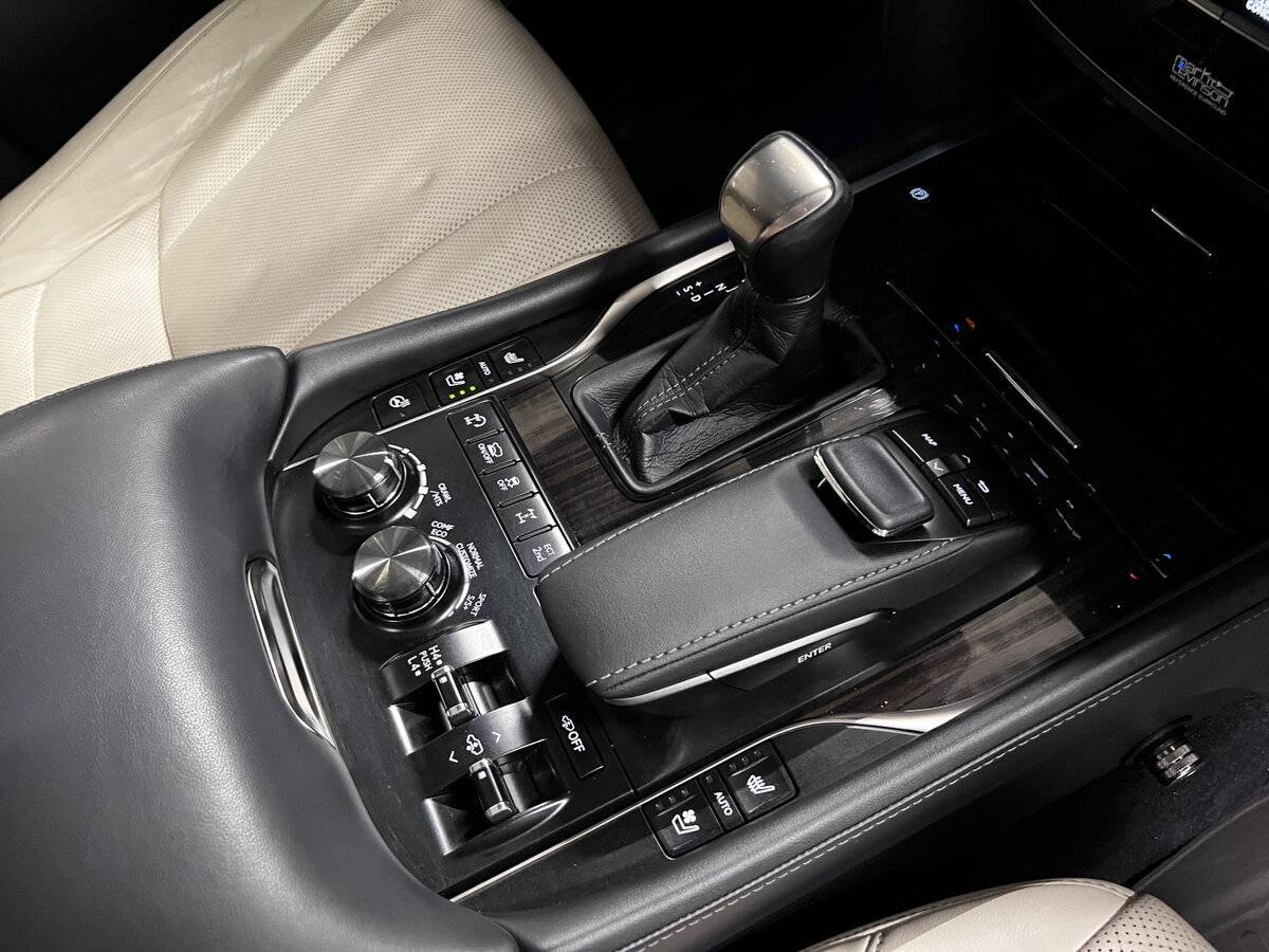 Lexus LX 570, 2017 Фото №22