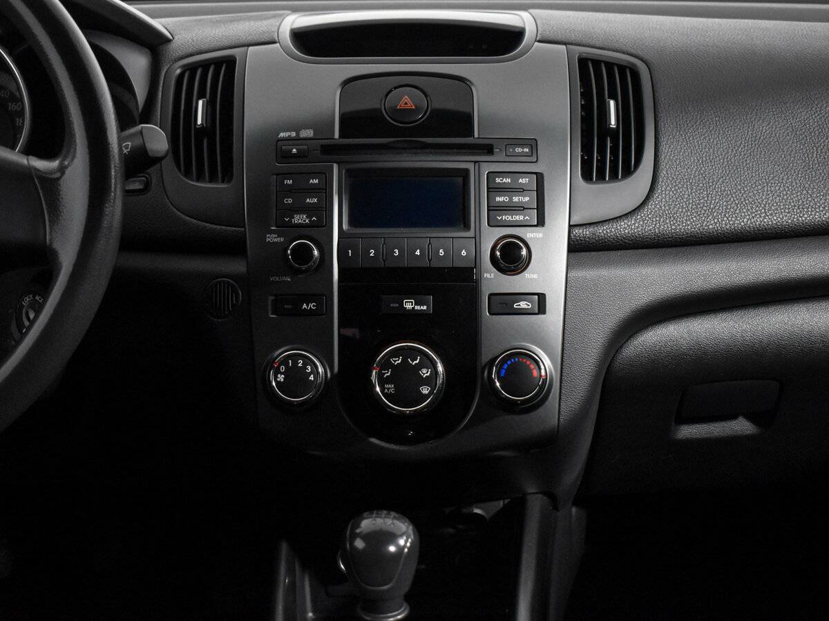Kia Cerato 6-speed, 2010 Фото №14