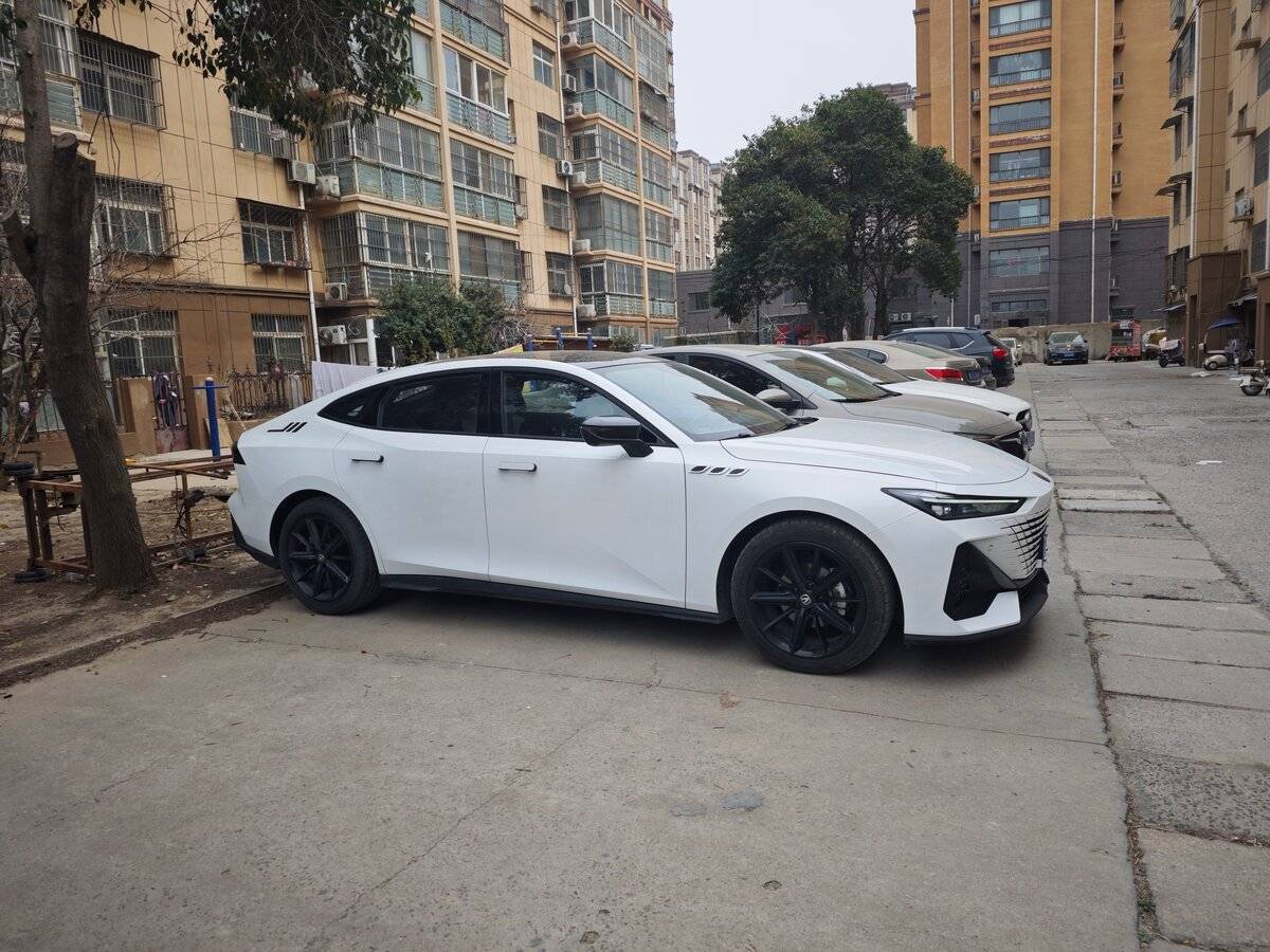 Changan UNI-V, 2022 - 18 000 км. | Фото №3