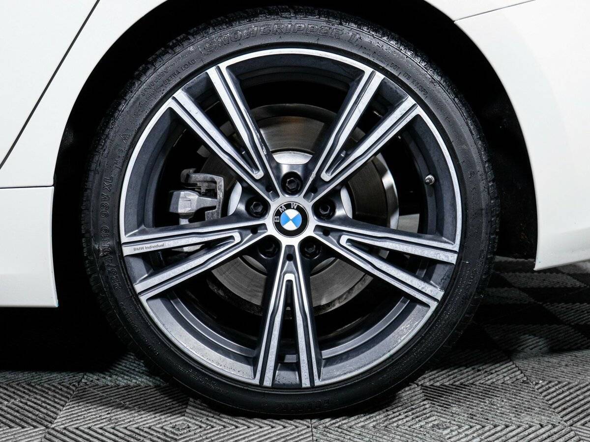 BMW 3 серии 330i, 2020 Фото №15