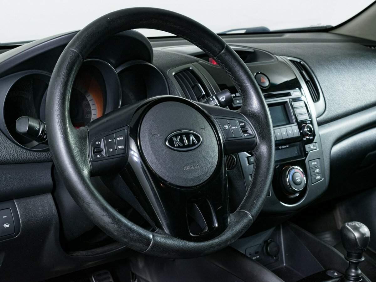 Kia Cerato Koup, 2012 Фото №14