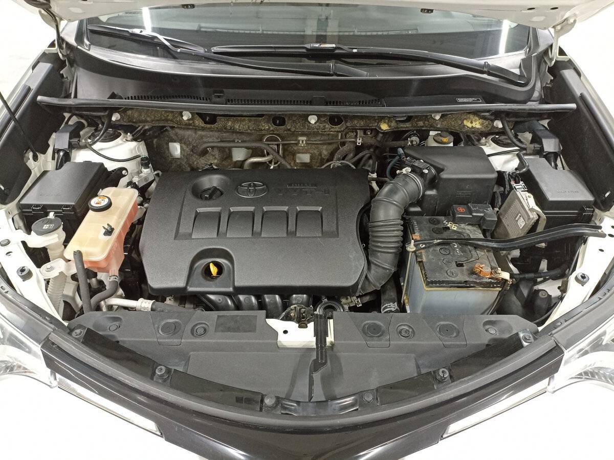 Toyota RAV4, 2017 Фото №9