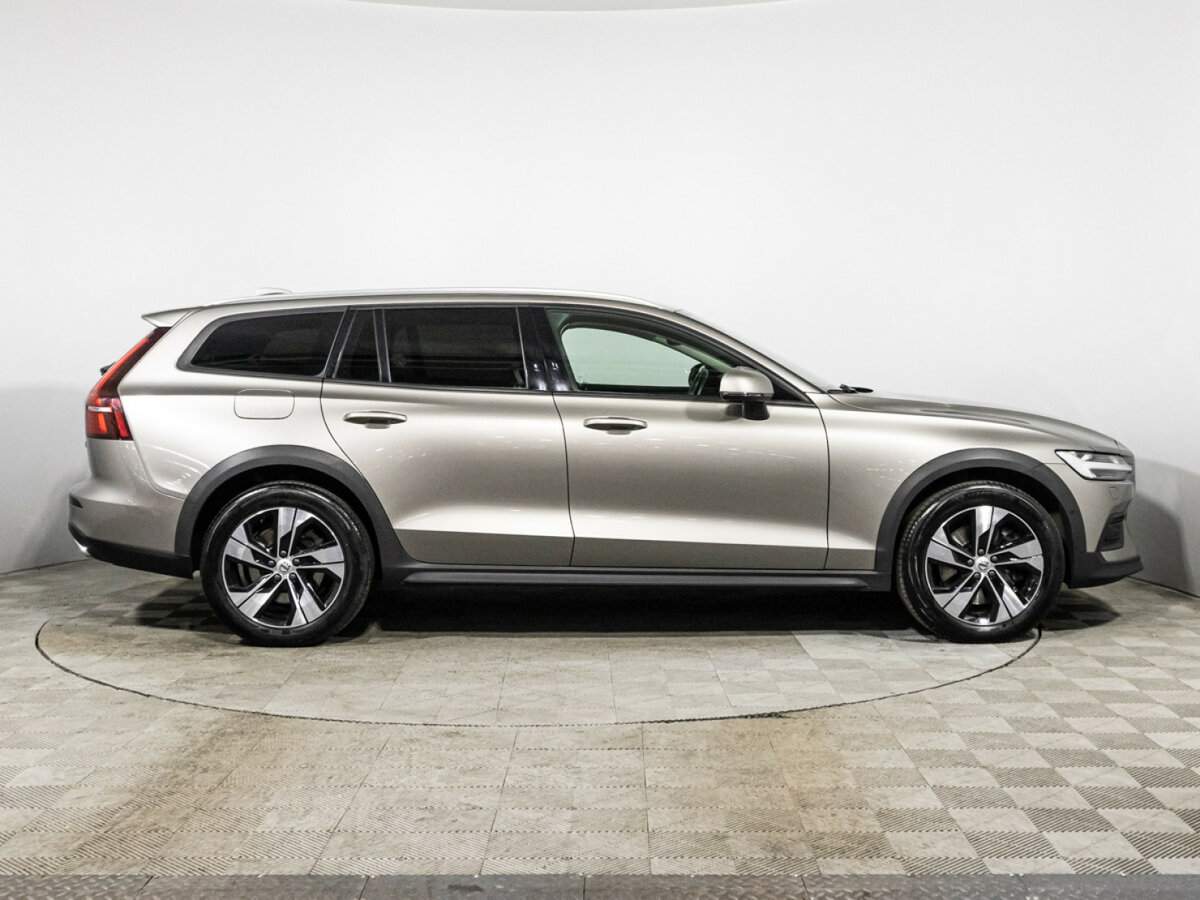 Volvo V60 Cross Country, 2020 - 47 465 км. | Фото №4