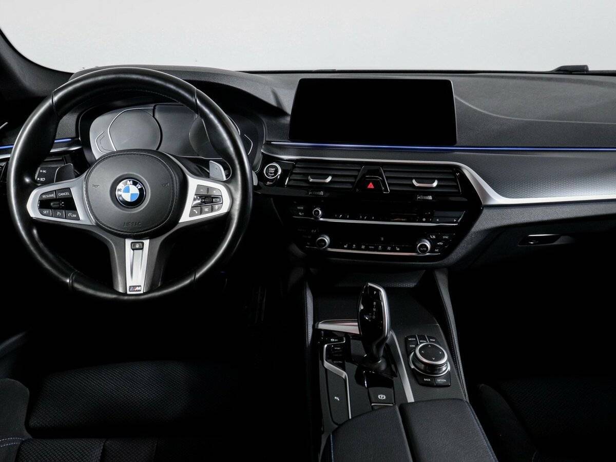 BMW 5 серии 520d xDrive, 2020 Фото №12