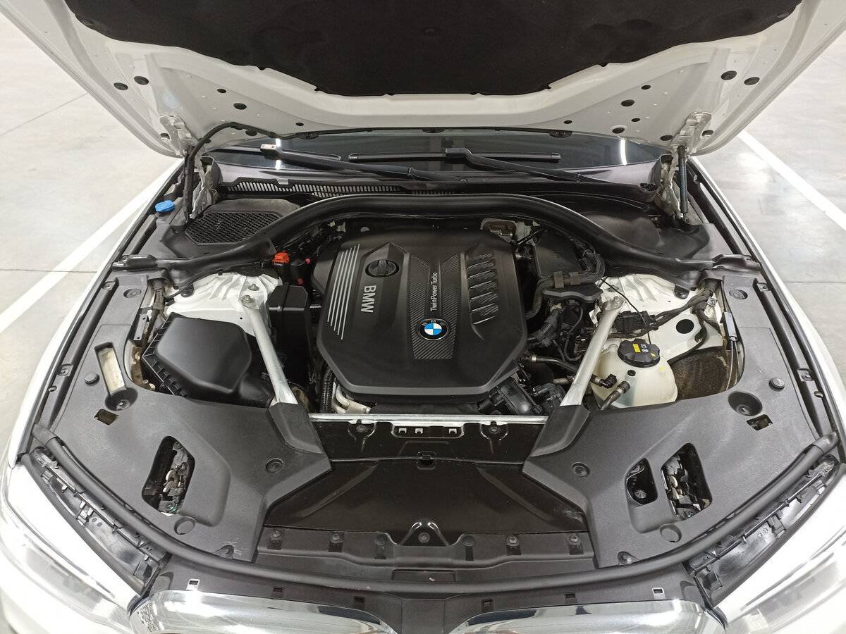 BMW 5 серии 530d xDrive, 2018 Фото №9