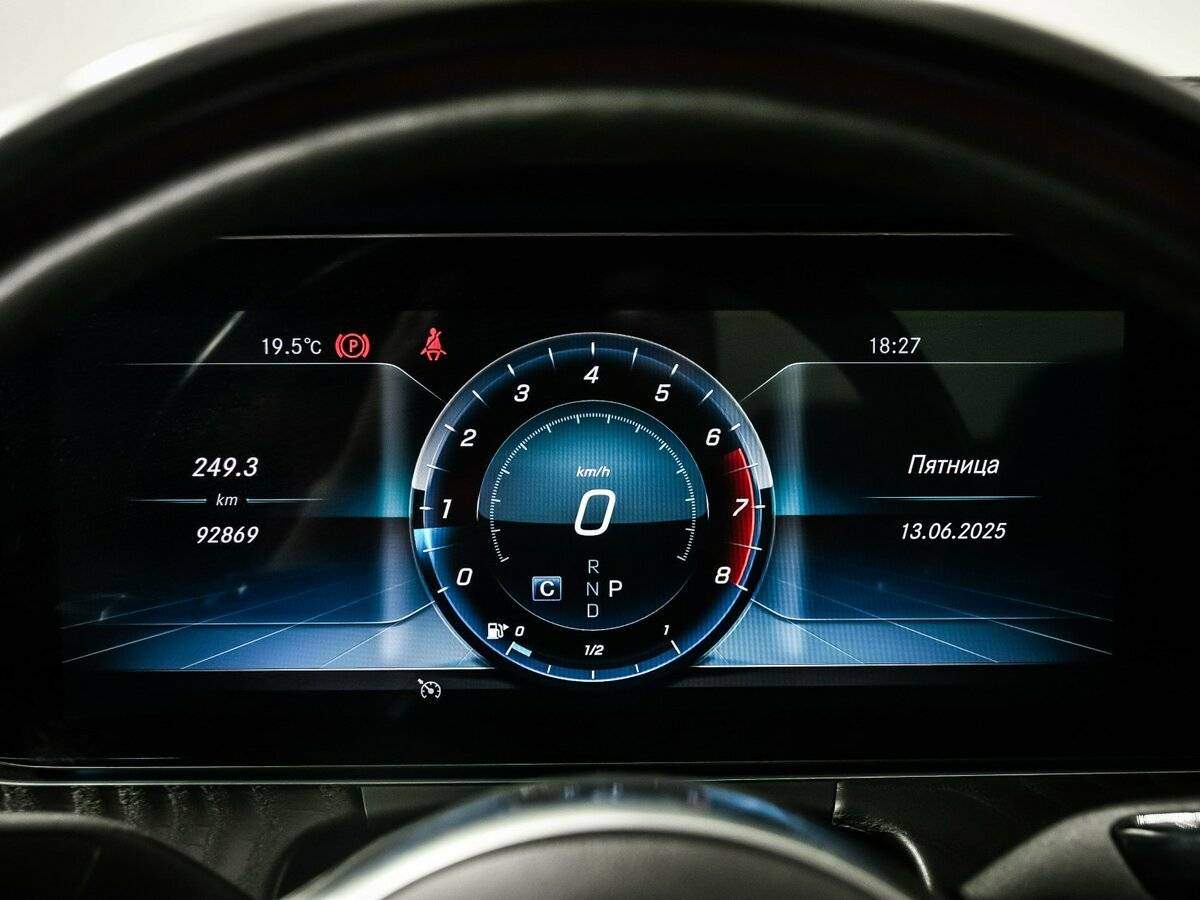 Mercedes-Benz E-Класс 200, 2019 Фото №10