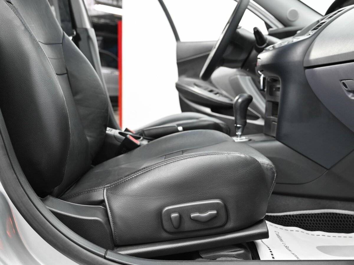 Nissan Primera, 2003 Фото №11