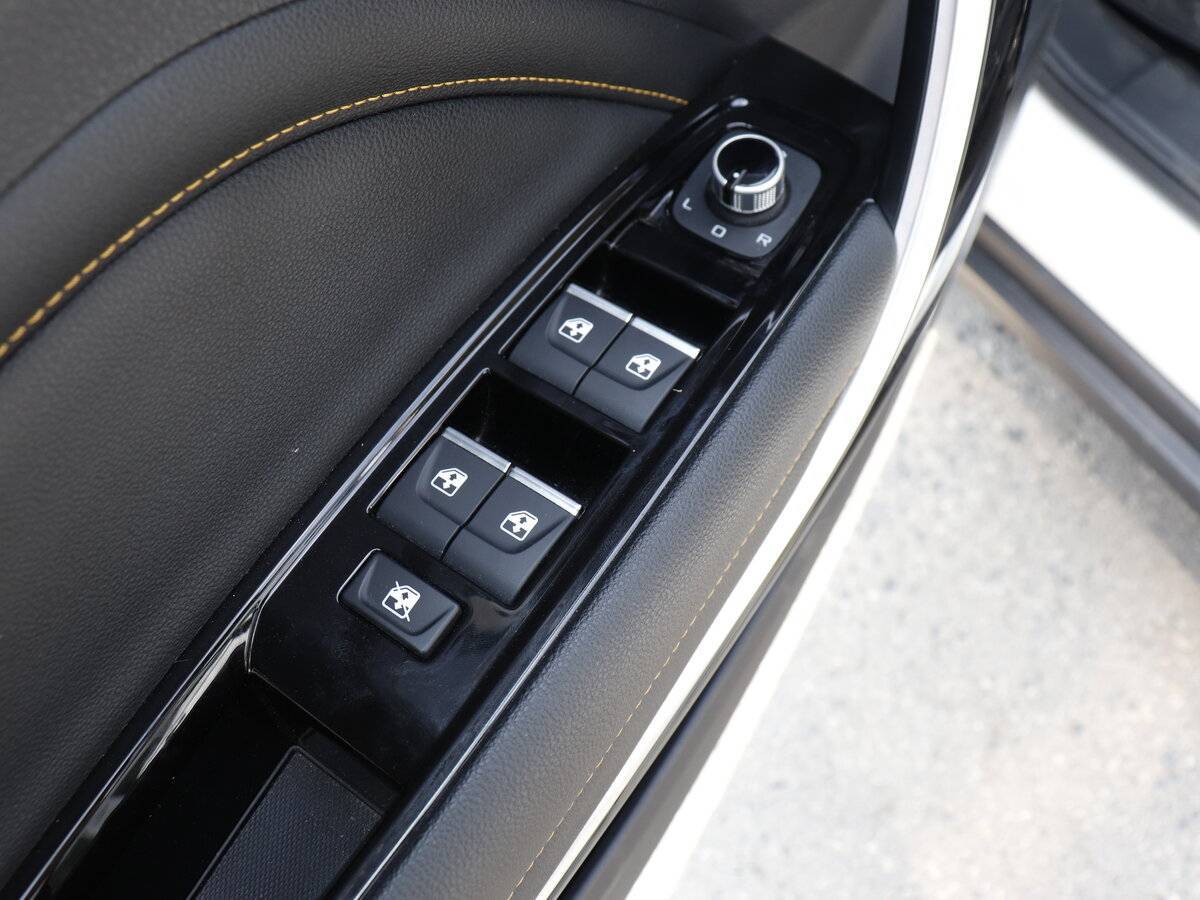 FAW Bestune T77, 2023 Фото №11