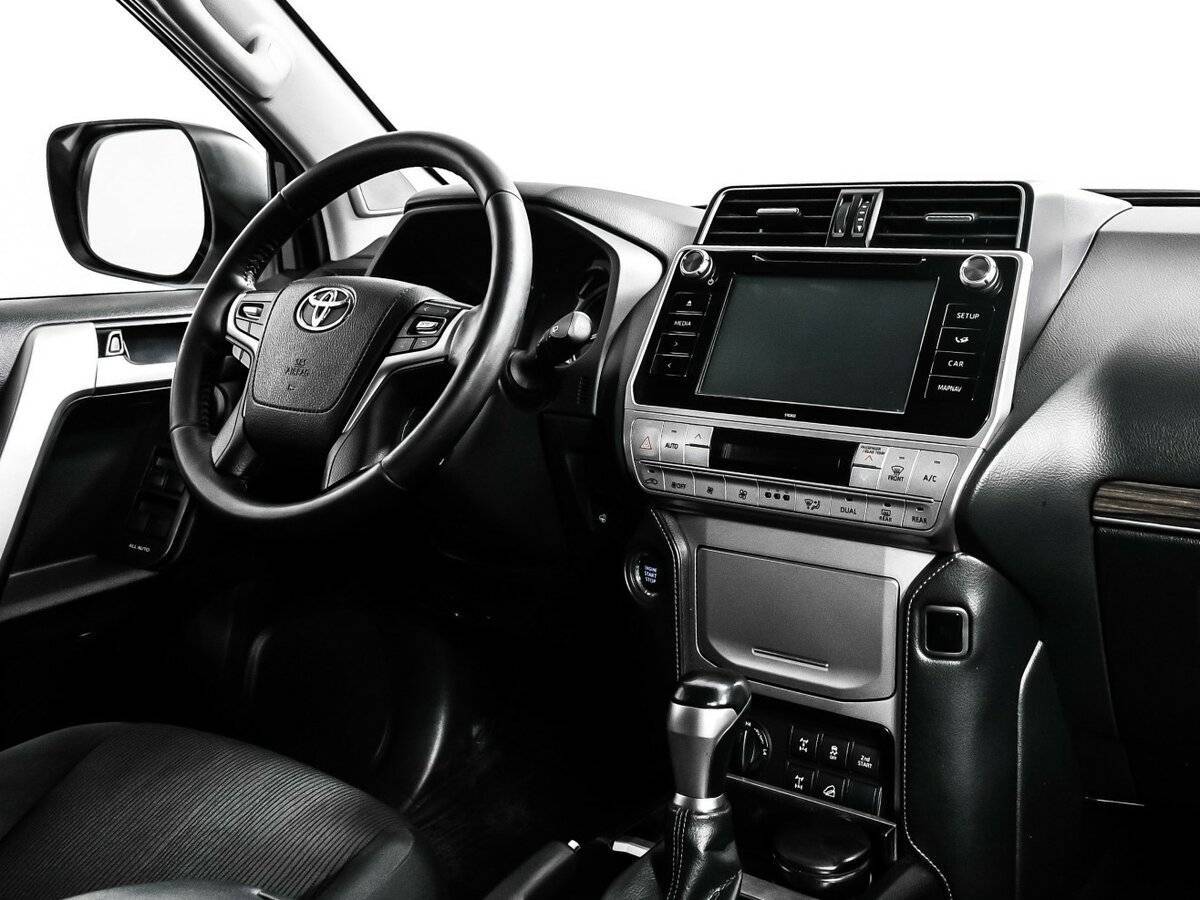 Toyota Land Cruiser Prado, 2017 Фото №9