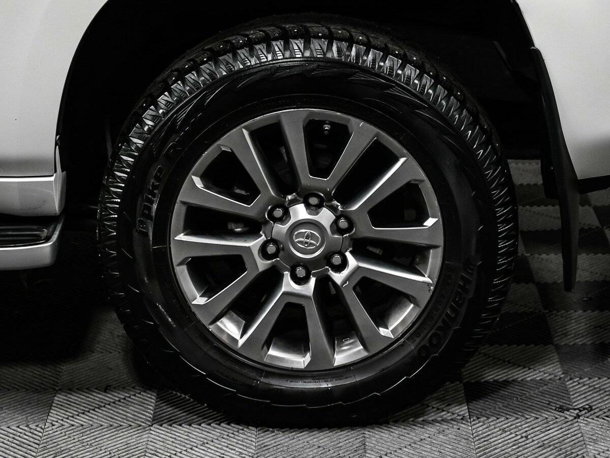 Toyota Land Cruiser Prado, 2017 Фото №15