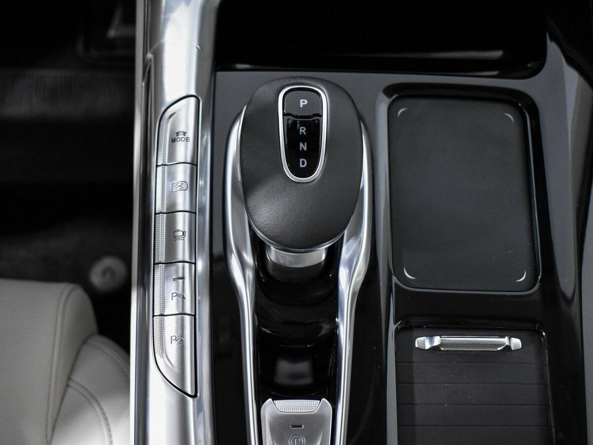 Voyah Free EVR, 2023 Фото №10