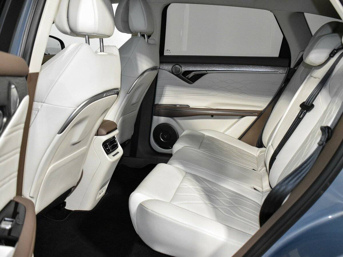 Voyah Free EVR, 2023 Фото №14