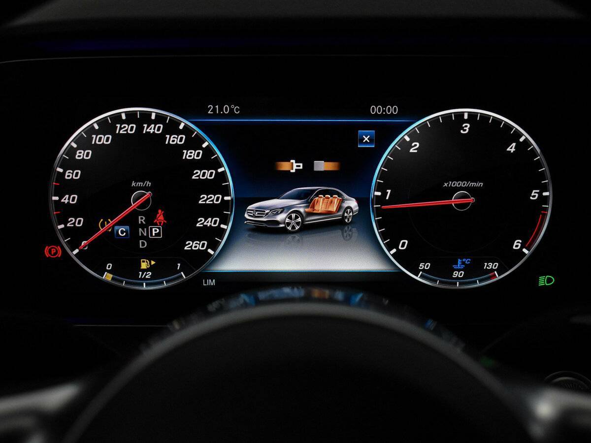 Mercedes-Benz E-Класс 220 d, 2020 Фото №21