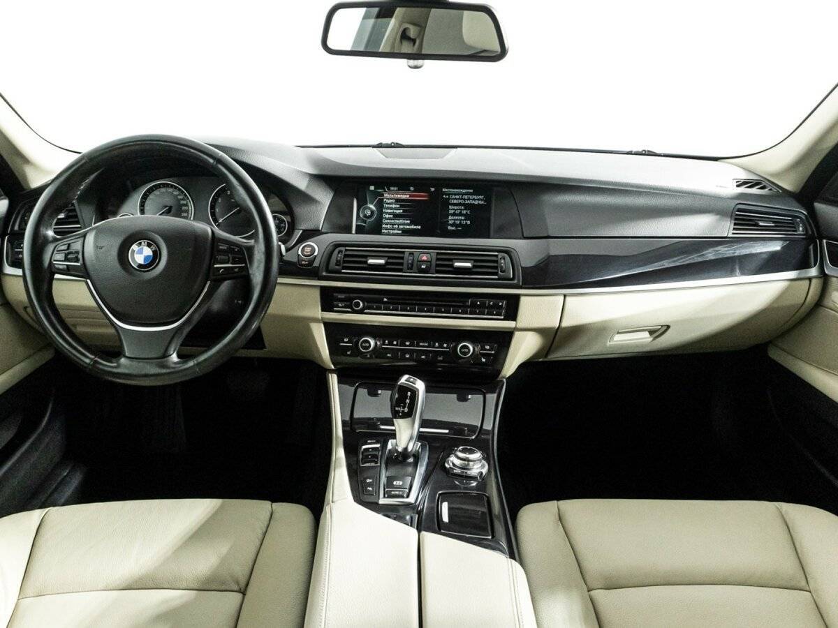 BMW 5 серии 528i xDrive, 2013 Фото №13