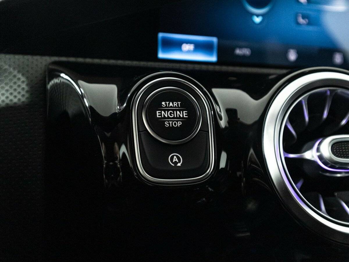 Mercedes-Benz A-Класс 200, 2018 Фото №18