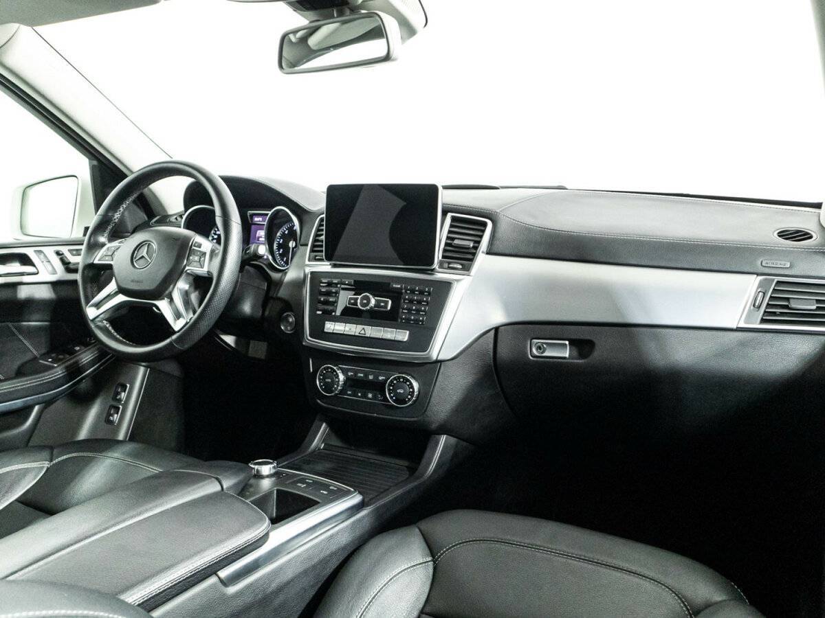 Mercedes-Benz GL-Класс 400, 2014 Фото №9