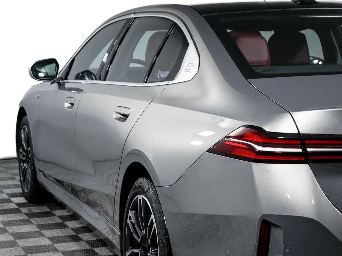 BMW 5 серии Long 530Li, 2024 Фото №18