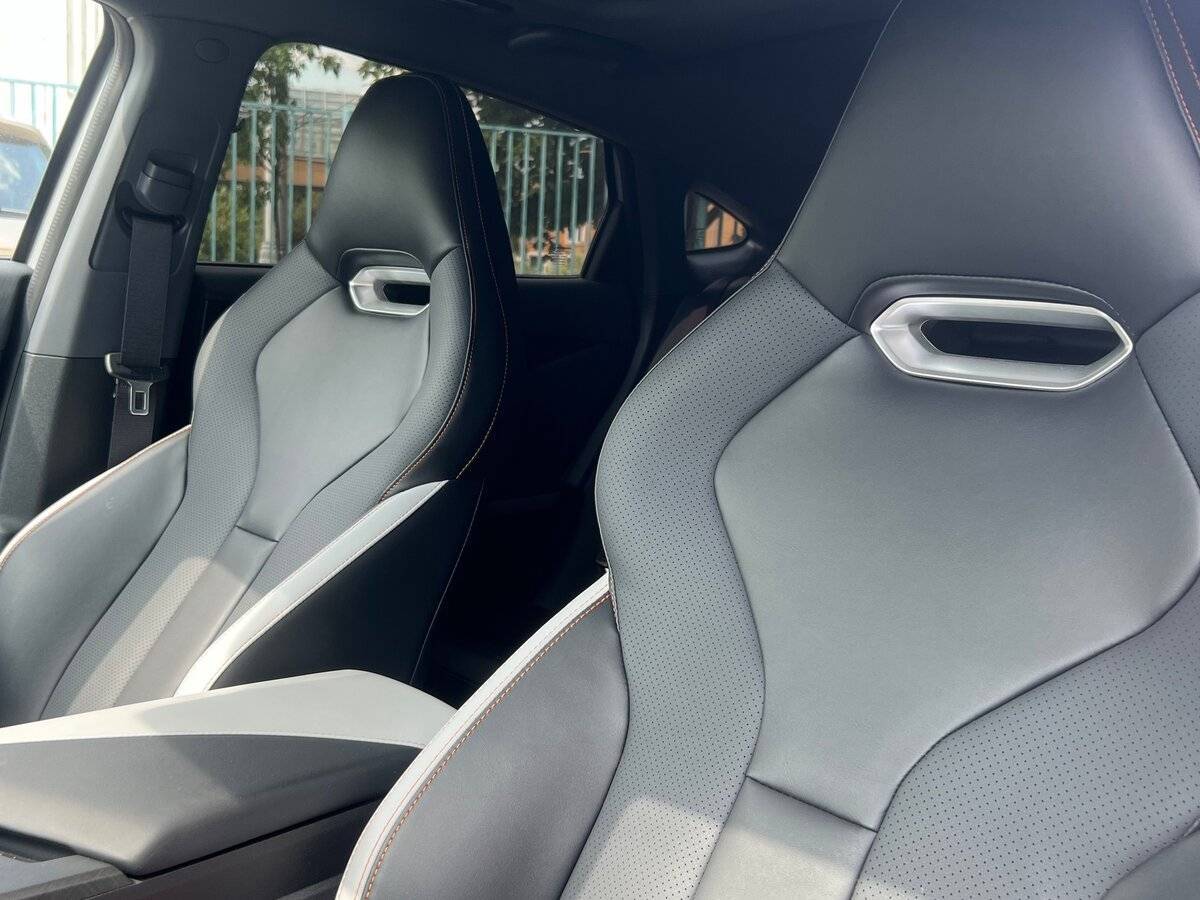 Changan UNI-V, 2024 Фото №18