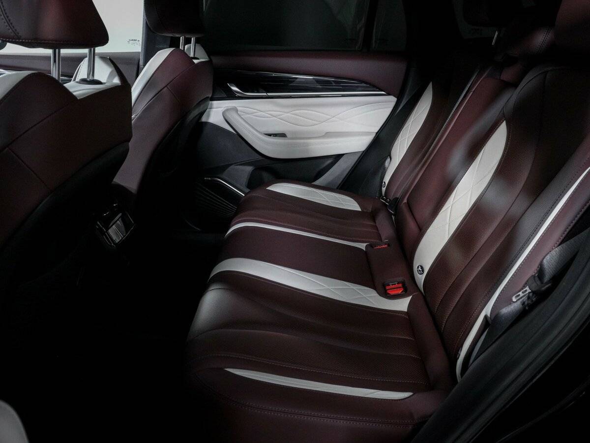 Geely Monjaro, 2023 Фото №10